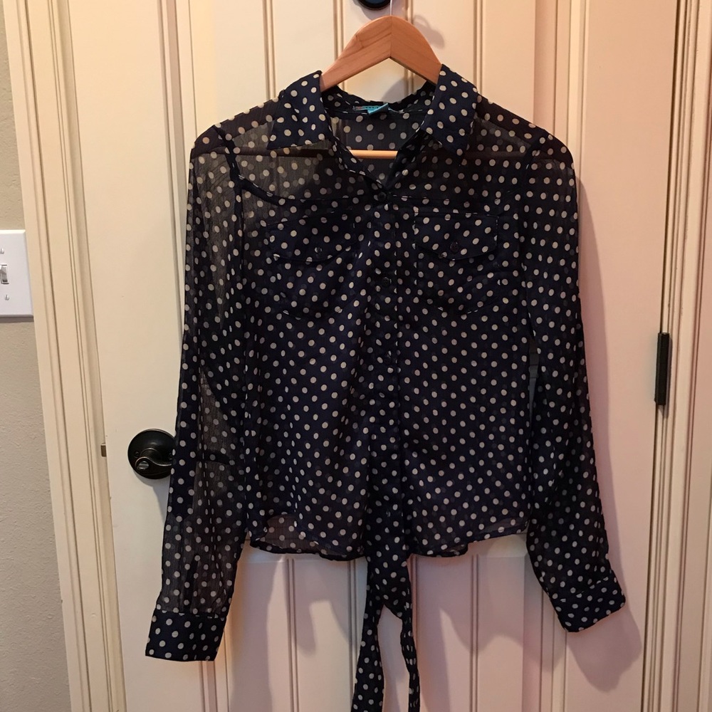 junior’s top